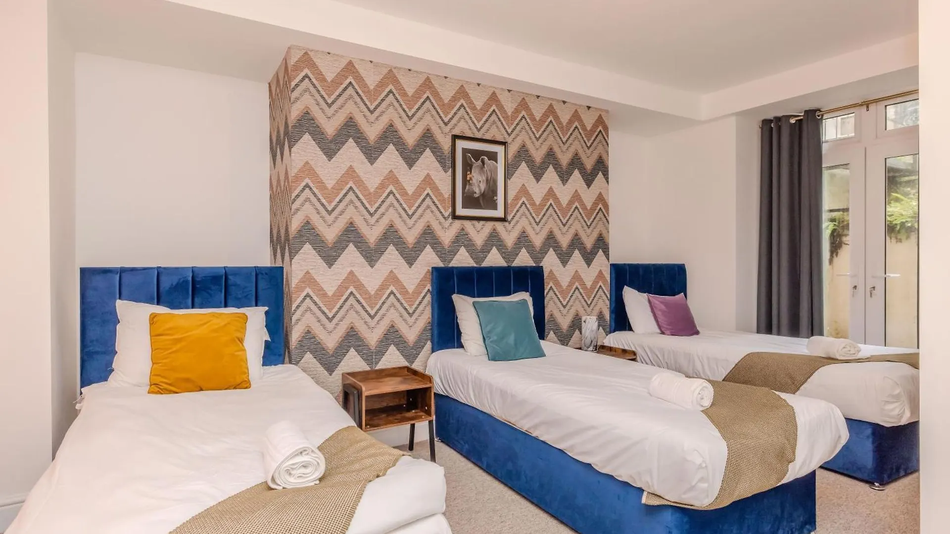 Flash Sale Special Offer Central Hove 2 Bedroom Flat Bn310Firbase Brighton